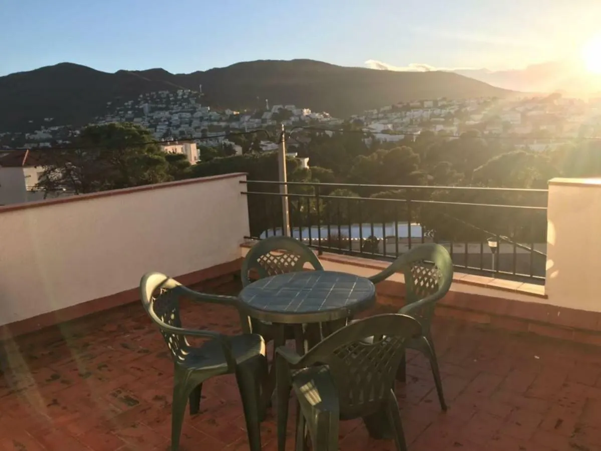 Espectaculares Vistas Al Mar Atico Y Apart 3 Habitaciones Llanca 0*,  Spain